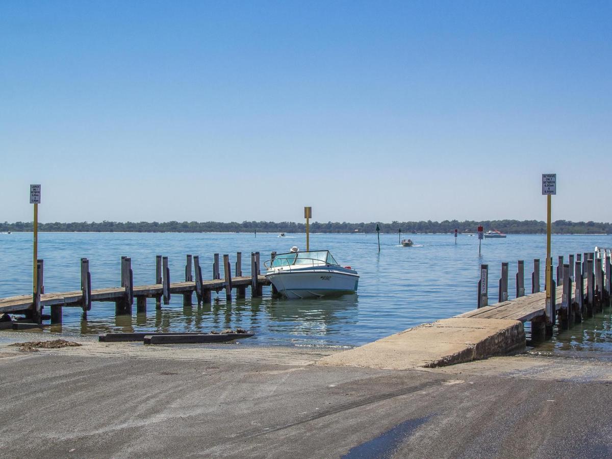 Twin Waters Caravan Park Dawesville Extérieur photo